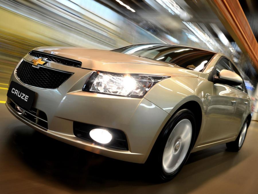  Chevrolet Cruze 2011 года  (BR) (фото 7 из 12)